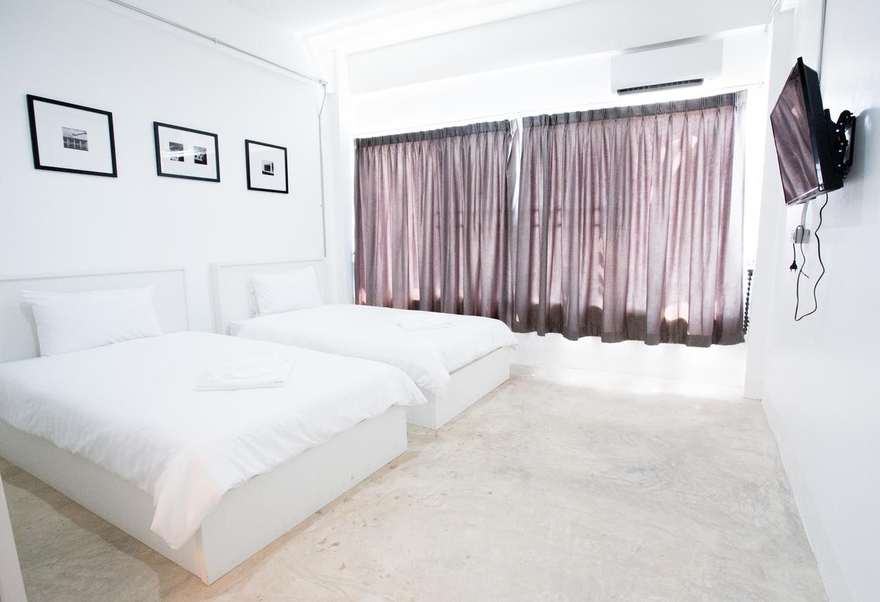 Flat White Cafe X Poshtel Hostel Lampang Ngoại thất bức ảnh